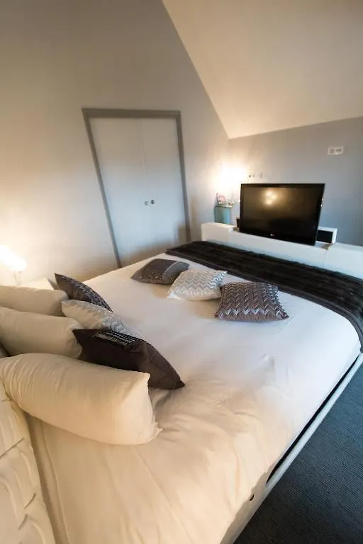 *** Hotel Les Palis Spa Grand-Fougeray France